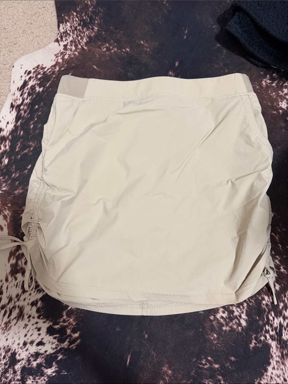 Baleaf beige drawstring athletic skort